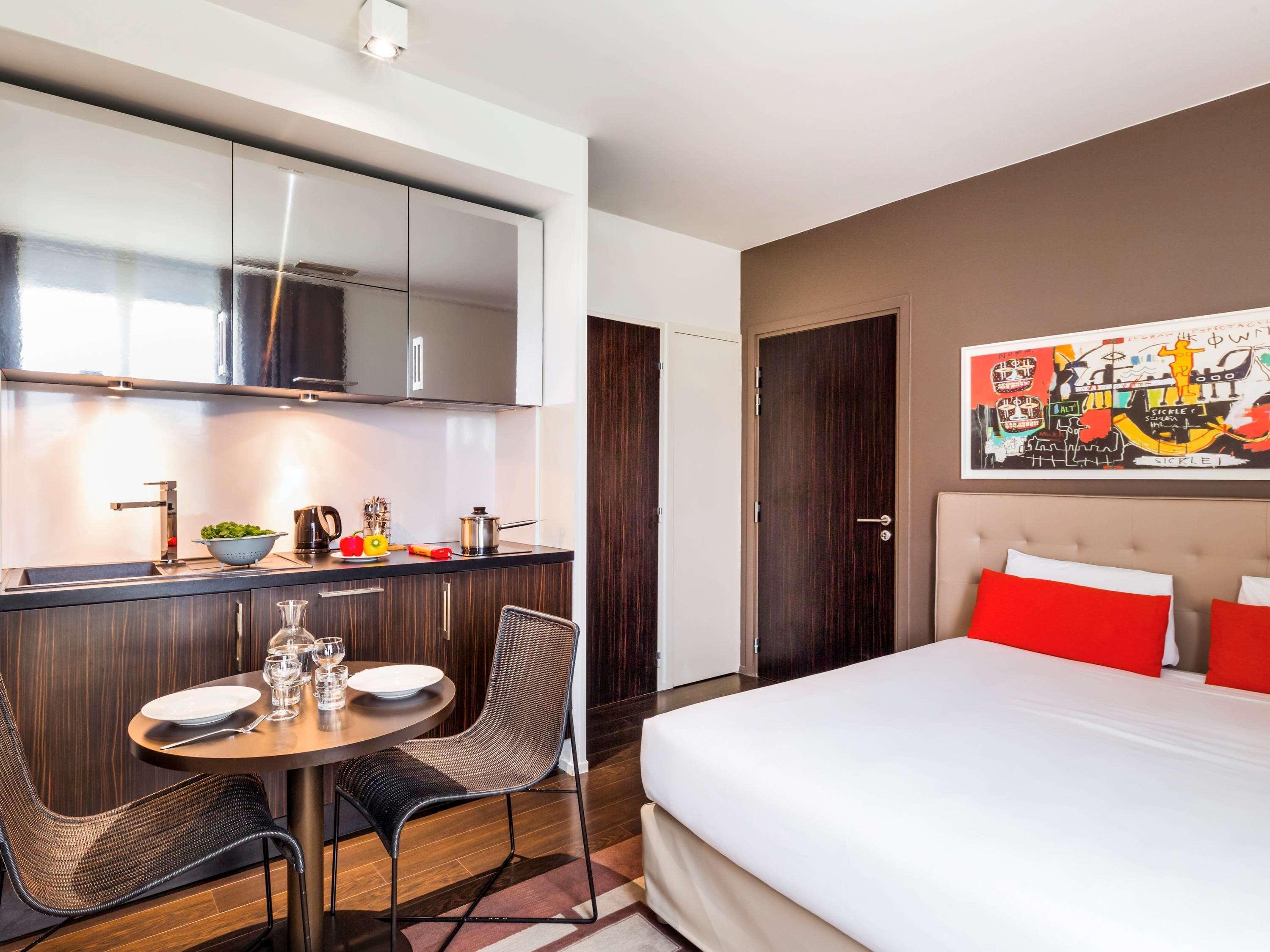 Adagio Centre 3*