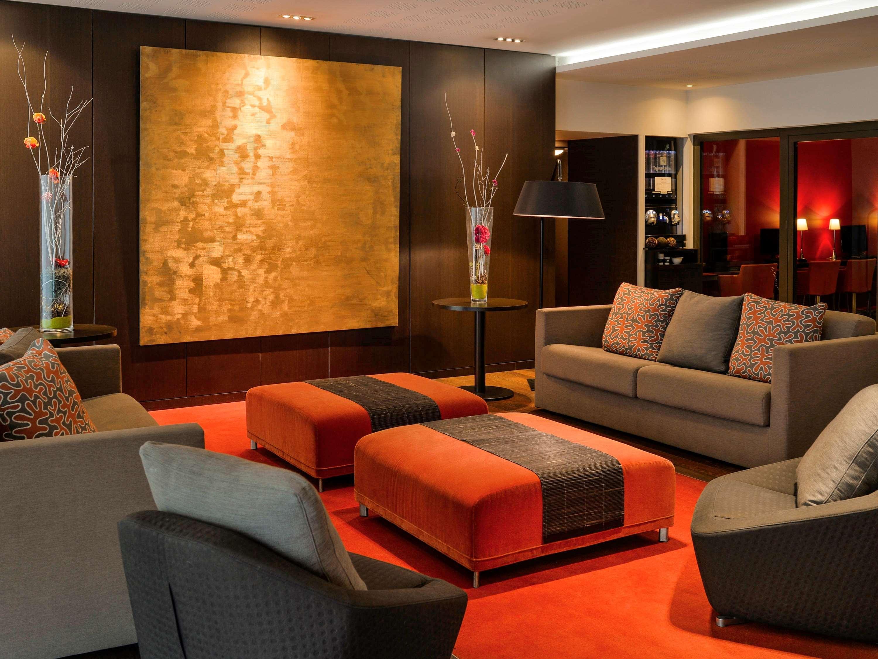 Adagio Centre 3*