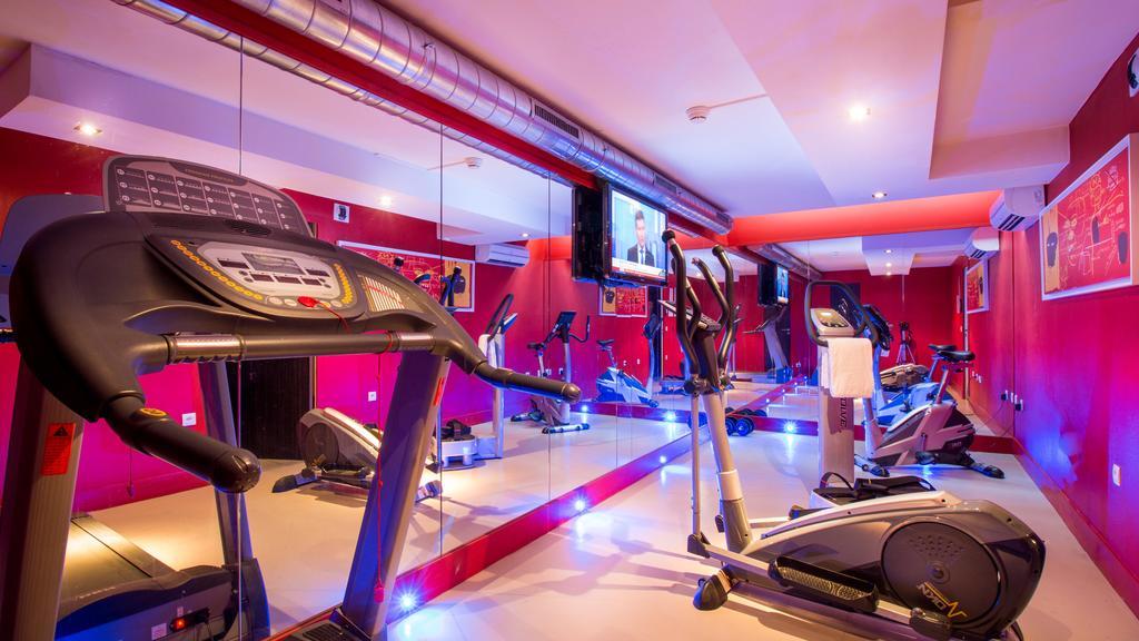 Adagio Centre 3*