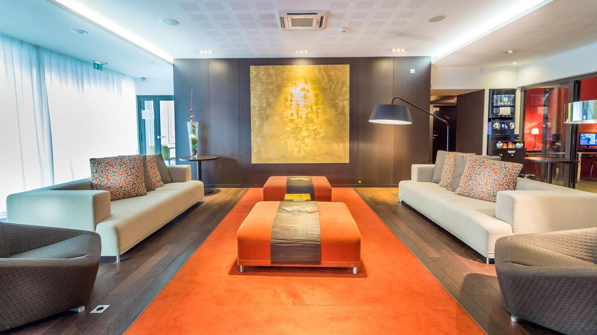 Apart-hotel Adagio Centre 3*