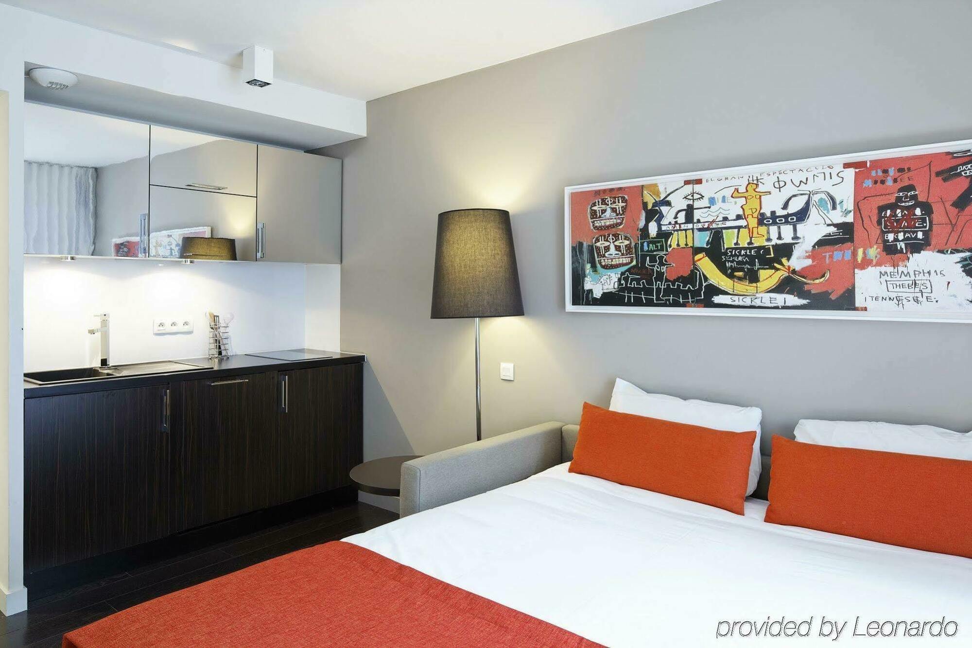 Adagio Centre Apart-hotel 3*